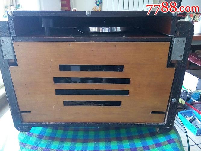 幸福牌帶唱機到電子管收音機,中國人民解放軍文教用品廠